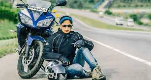 మొదటి బైక్ రైడర్