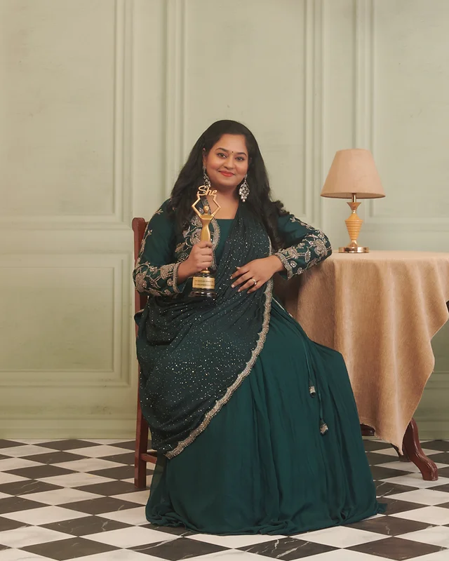 పాత దుస్తులు అమ్మేయాలా ?