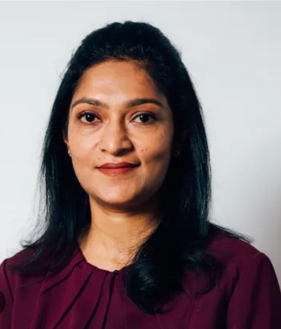 సంపన్న మహిళ మహిమా దాట్ల